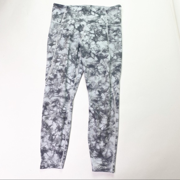 Athleta Pants - Athleta Grey White Tie Dye Capri Pants Gym Fitness
